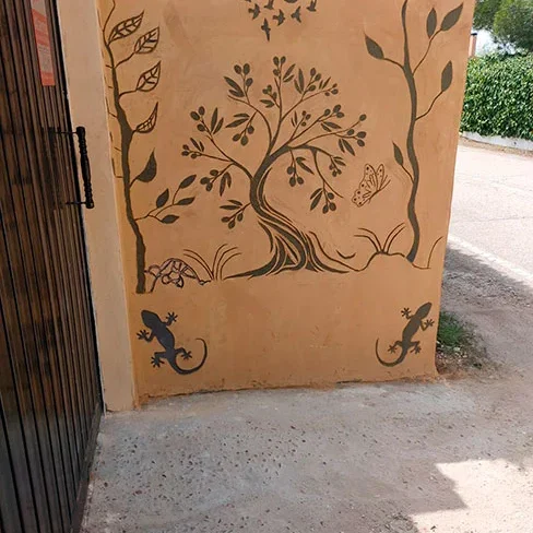 Fachada de estuco esgrafiado en Madrid