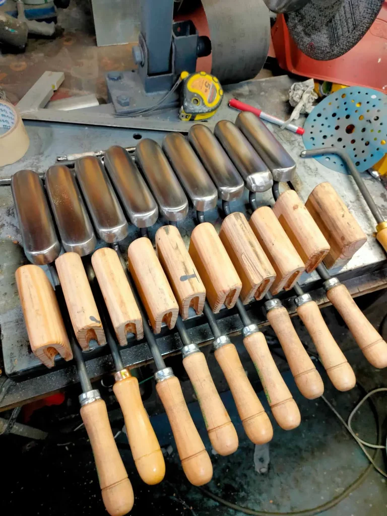 Fabricacion de planchas para estuco planchado al fuego en Madrid